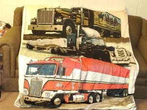 convoy blanket convoy bj and the bear smokey and the bandit kenworth mack 02136 photo review