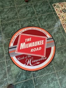 milwaukeeroad round mat MILW Chicago, Milwaukee, St. Paul and Pacific Railroad 04526 photo review